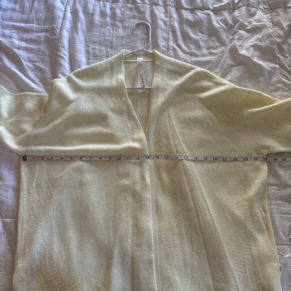Lululemon Side Slit Sweater Wrap Lemon Sorbet NWT - Picture 8 of 10